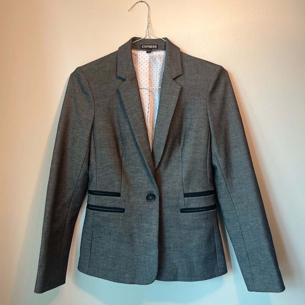 4 | Structured Ladies Blazer